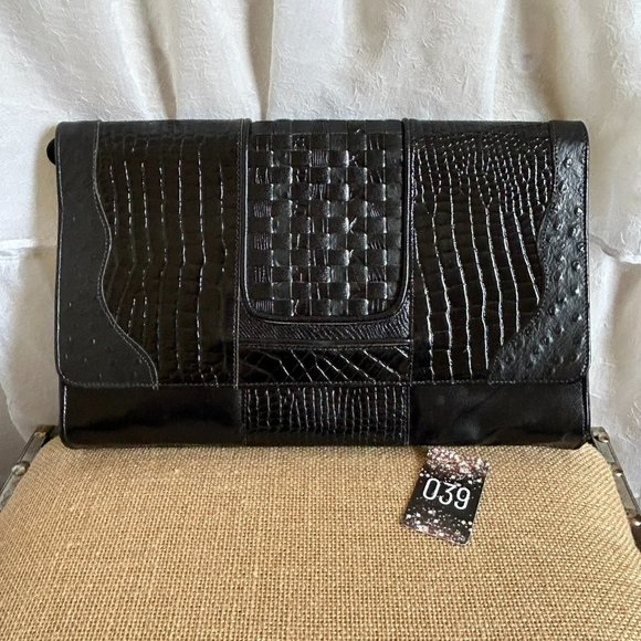Genuine Leather Vintage Gino Embossed Black Clutch - Picture 1 of 6